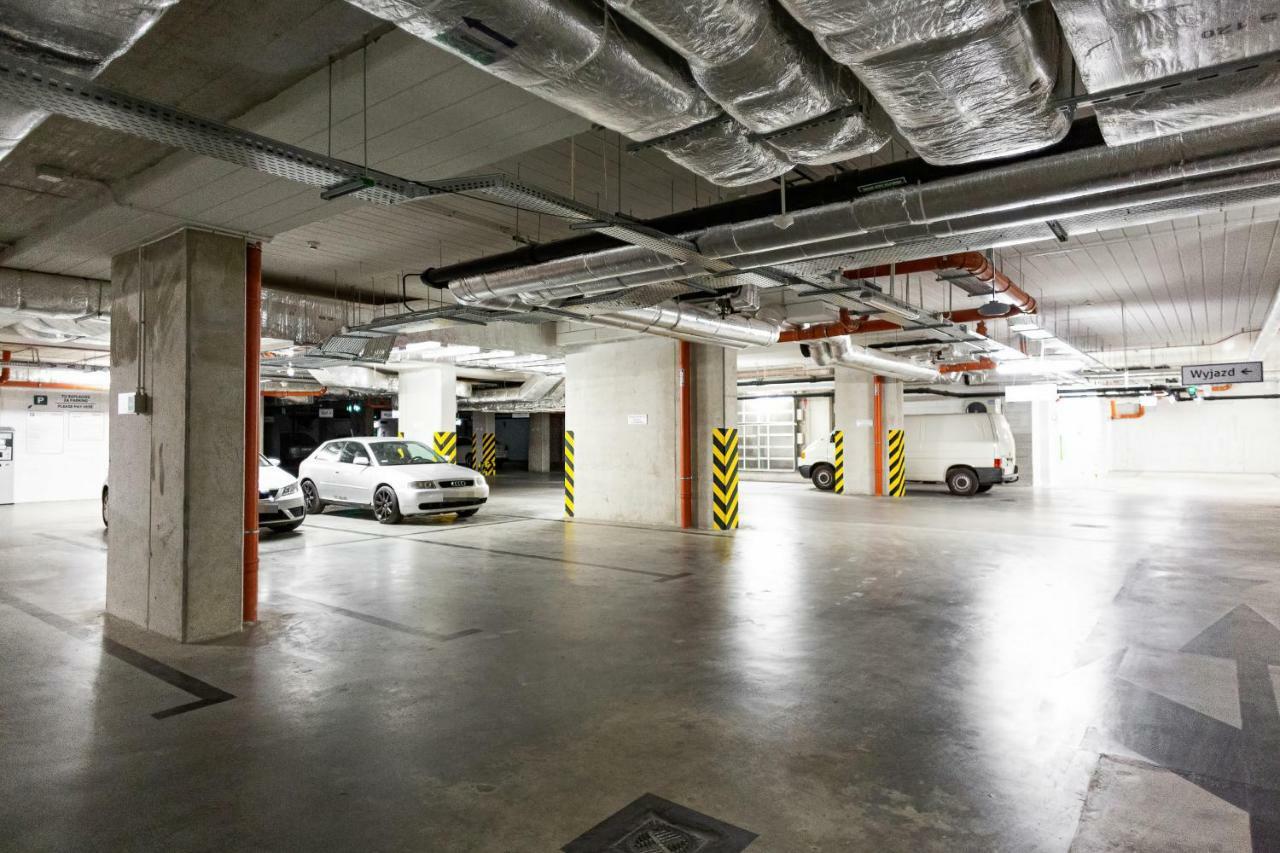 Apartment Walonska With Free Parking Wroclaw By Noclegi Renters Dış mekan fotoğraf