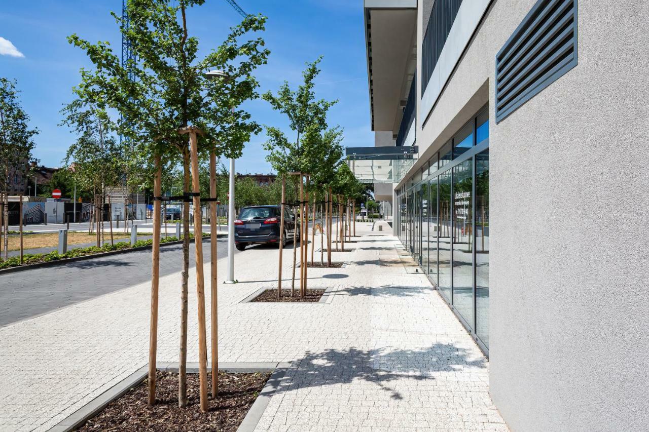 Apartment Walonska With Free Parking Wroclaw By Noclegi Renters Dış mekan fotoğraf